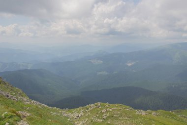 Karpatlarda Trekking, Pop Ivan Marmarassky Pop Ivan Chernogorsk Ukrayna ve Romanya arasındaki sınıra yürüyüş