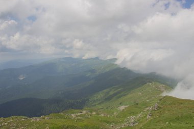 Karpatlarda Trekking, Pop Ivan Marmarassky Pop Ivan Chernogorsk Ukrayna ve Romanya arasındaki sınıra yürüyüş