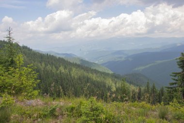 Karpatlarda Trekking, Pop Ivan Marmarassky Pop Ivan Chernogorsk Ukrayna ve Romanya arasındaki sınıra yürüyüş