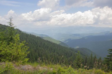 Karpatlarda Trekking, Pop Ivan Marmarassky Pop Ivan Chernogorsk Ukrayna ve Romanya arasındaki sınıra yürüyüş