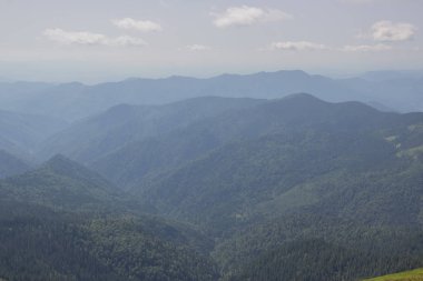 Karpatlarda Trekking, Pop Ivan Marmarassky Pop Ivan Chernogorsk Ukrayna ve Romanya arasındaki sınıra yürüyüş