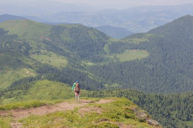 Karpatlarda Trekking, Pop Ivan Marmarassky Pop Ivan Chernogorsk Ukrayna ve Romanya arasındaki sınıra yürüyüş