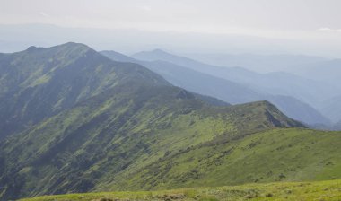 Karpatlarda Trekking, Pop Ivan Marmarassky Pop Ivan Chernogorsk Ukrayna ve Romanya arasındaki sınıra yürüyüş