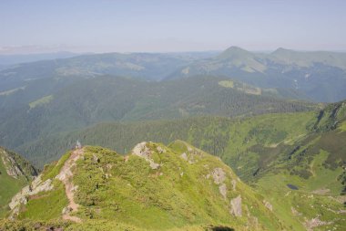 Karpatlarda Trekking, Pop Ivan Marmarassky Pop Ivan Chernogorsk Ukrayna ve Romanya arasındaki sınıra yürüyüş