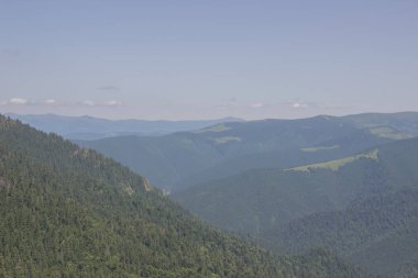 Karpatlarda Trekking, Pop Ivan Marmarassky Pop Ivan Chernogorsk Ukrayna ve Romanya arasındaki sınıra yürüyüş