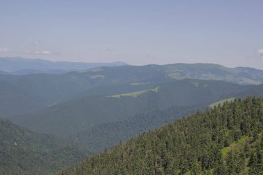 Karpatlarda Trekking, Pop Ivan Marmarassky Pop Ivan Chernogorsk Ukrayna ve Romanya arasındaki sınıra yürüyüş