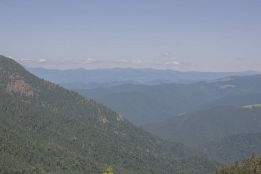 Karpatlarda Trekking, Pop Ivan Marmarassky Pop Ivan Chernogorsk Ukrayna ve Romanya arasındaki sınıra yürüyüş