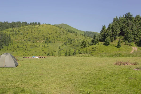 Karpatlarda Trekking, Pop Ivan Marmarassky Pop Ivan Chernogorsk Ukrayna ve Romanya arasındaki sınıra yürüyüş
