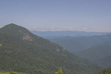 Karpatlarda Trekking, Pop Ivan Marmarassky Pop Ivan Chernogorsk Ukrayna ve Romanya arasındaki sınıra yürüyüş