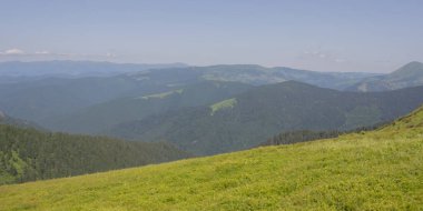 Karpatlarda Trekking, Pop Ivan Marmarassky Pop Ivan Chernogorsk Ukrayna ve Romanya arasındaki sınıra yürüyüş