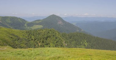 Karpatlarda Trekking, Pop Ivan Marmarassky Pop Ivan Chernogorsk Ukrayna ve Romanya arasındaki sınıra yürüyüş