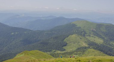 Karpatlarda Trekking, Pop Ivan Marmarassky Pop Ivan Chernogorsk Ukrayna ve Romanya arasındaki sınıra yürüyüş