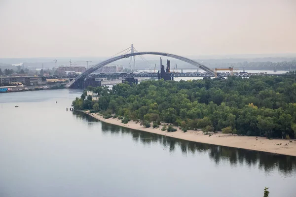 Tour Kiev Centro Europa Vista Dnieper Ilha Trukhanov Uma Ponte — Fotografia de Stock