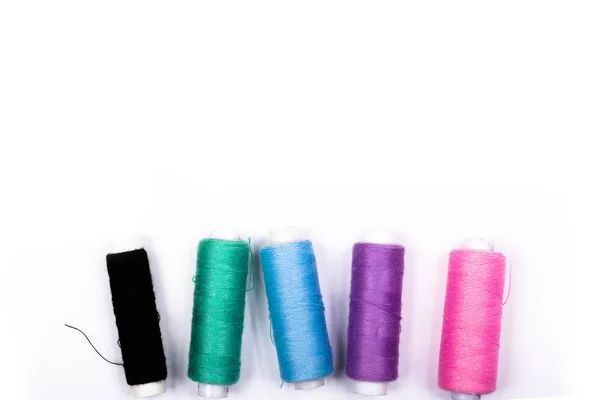 Sewing Background Coils Threads Different Colors White Background Isolate Side — Stock Photo, Image