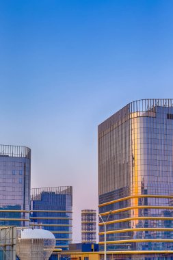 Uygun Çevre Infsrastructure ile Yeni İnşa Edilen Binalar