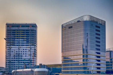 Modern Mimarlık Projeleri. Destekleyici Nesneler Altyapılı Yeni Binalar