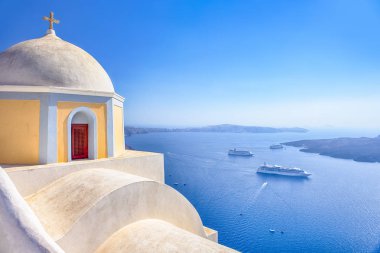 Santorini Adası'ndaki Thira'daki Rum Ortodoks Kilisesi