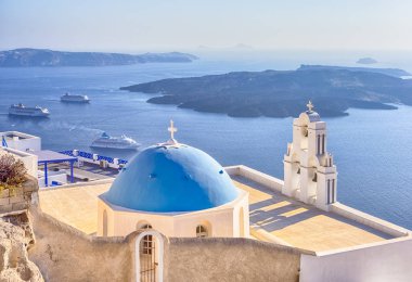 Yunanistan'da Thira Düzenli Feribot ve Cruise Ships