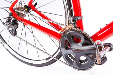 Bisiklet fikirleri. Crankset ve Rear Cassette ve New Chain. White 'a karşı. Yatay Resim