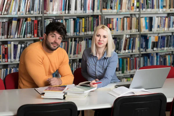 Students Preparing Exam Learning Lessons School Library Making Research Laptop — Stock Photo, Image