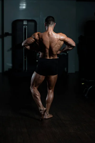 Young Man Standing Strong Gym Flexing Muscles Muscular Athletic Bodybuilder — Stock Photo, Image