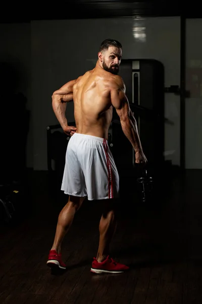 Homem Muscular Descansando Após Exercício Bebendo Shaker — Fotografia de Stock