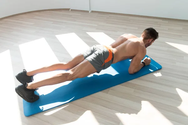 Giovane Atleta Che Addominali Esercizio Gomito Plank Come Parte Della — Foto Stock