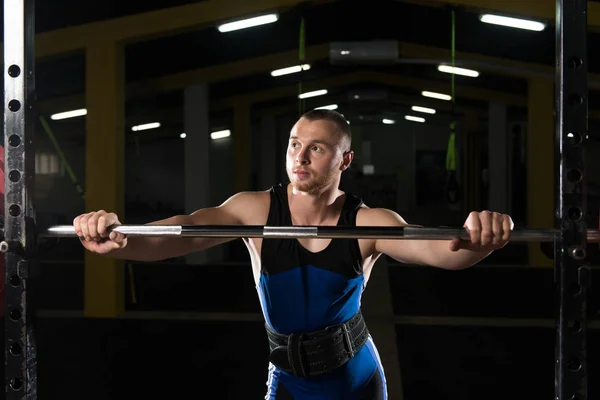 Portrait Muscular Powerlifter Bodybuilder Fitness Model Standing Strong Posing Exercises — Stock Photo, Image