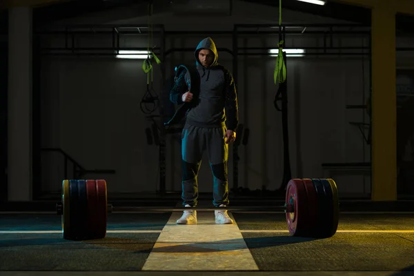 Powerlifter Coloca Frente Barbel Prepara Para Deadlift —  Fotos de Stock