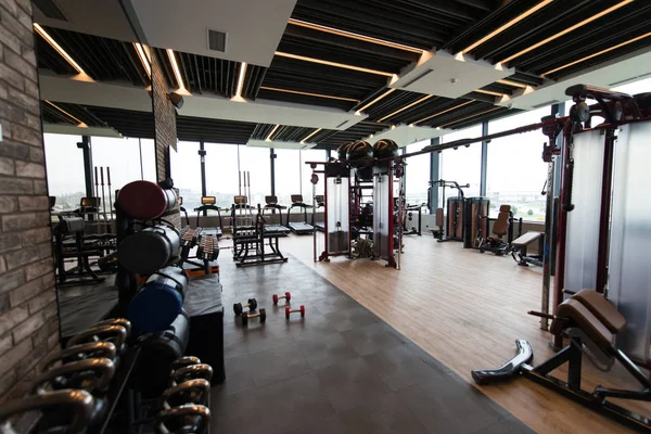 Centre Remise Forme Moderne Salle Gym Avec Équipement Les Machines — Photo