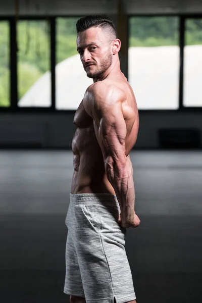 Portrait Young Physically Fit Man Showing His Well Trained Body — Stock Photo, Image