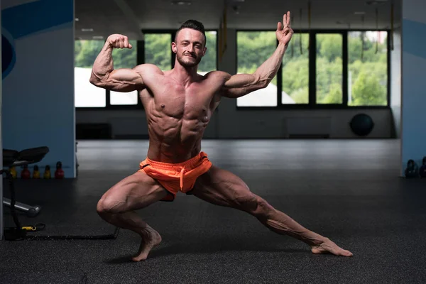 Portrait Young Physically Fit Man Showing His Well Trained Body — Stock Photo, Image