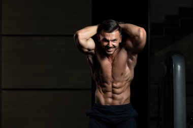 Sağlıklı bir insan altı paketi ile