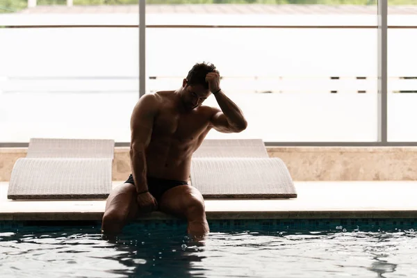 Athlete At Hotel Indoor Pool — Stock Photo, Image