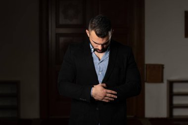 İşadamı dua cami de