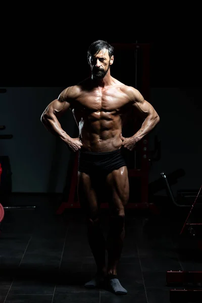 Portrait Of A Physically Fit Muscular Young Man — Stock Photo, Image