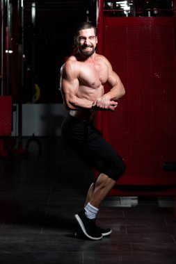 kasların esneme vücut geliştirmeci