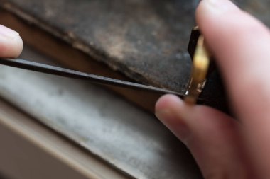 Mücevher İşyerindeki Kuyumcu Aletleri