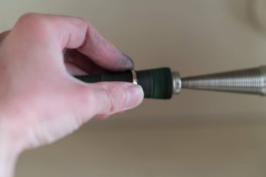 Motorları Parlatarak Yüzüğü Onarma Aracı