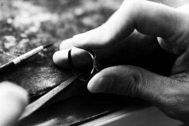 Mücevher İşyerindeki Kuyumcu Aletleri