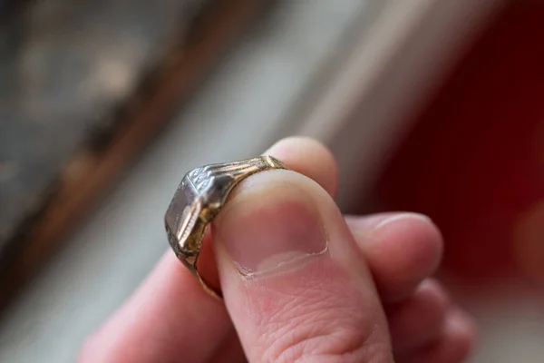 Goldsmith Working On A Unfinished Ring — Stock Photo, Image