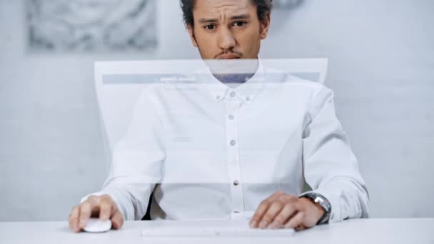 Handsome Good Looking Businessman Using Computer Mouse Typing Computer Keyboard — Stock Video