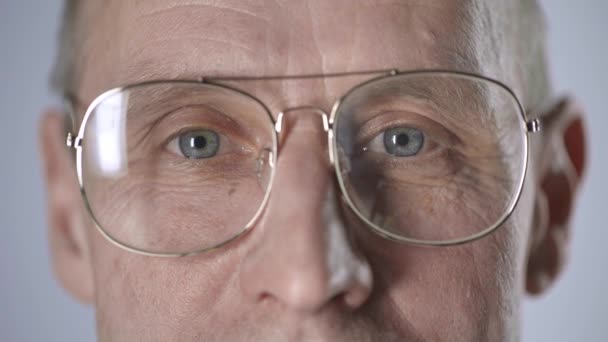 Cropped View Middle Aged Man Glasses Looking Camera Blinking Isolated — Stock Video