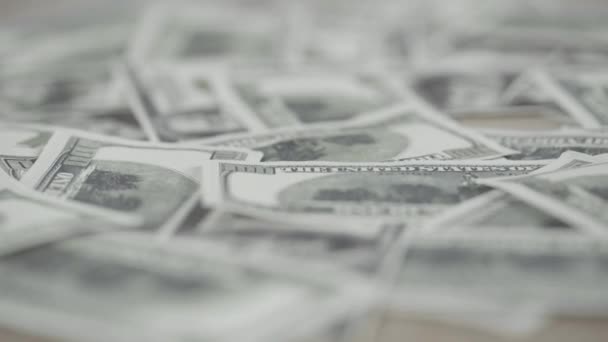 Vista Perto Das Notas Dólar Bagunçadas Tabela — Vídeo de Stock
