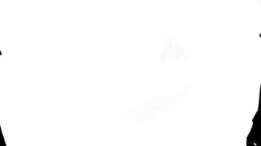 Beyaz üzerinde izole yüksek beş işareti gösteren iki arkadaş siluetleri yan görünümü