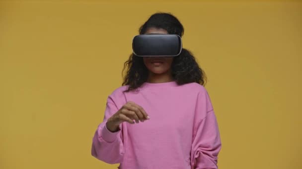 African American Girl Headset Gesturing Isolated Yellow — Stock Video