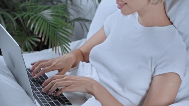 Cropped View Freelancer Typing Laptop Bedroom — Stock Video