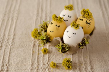 boyalı Paskalya yumurtaları