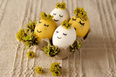 boyalı Paskalya yumurtaları