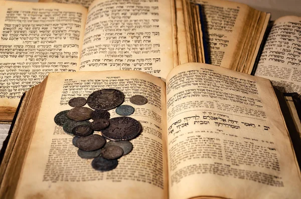 Holy old jewish books — Stock Photo, Image